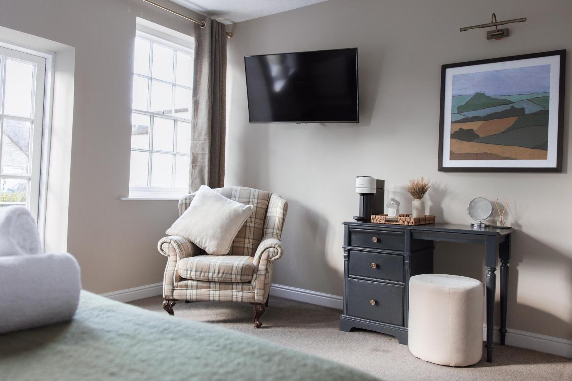 The Raven Hotel At Much Wenlock By Purestay Exterior foto